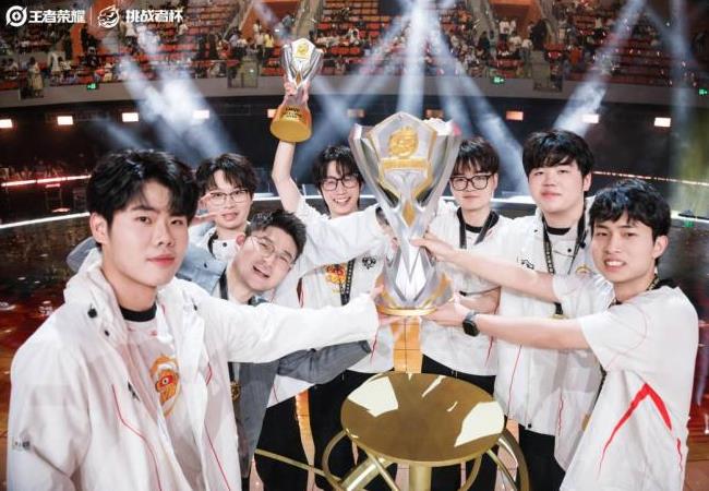 ����WB��������ҫ��ս�߱��ھ�