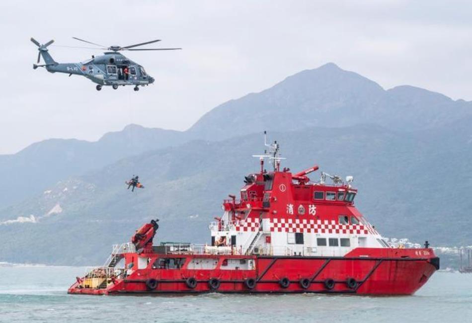 驻香港部队参与特区政府民航处海上搜