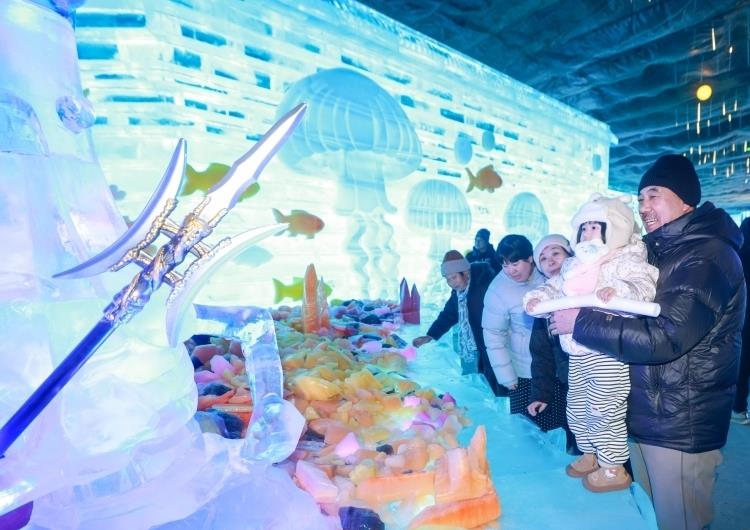 ��40������Ͽ���������ڿ�Ļ