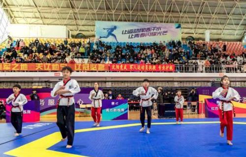 ȫ����������ȭ��ʢ��������Ļ