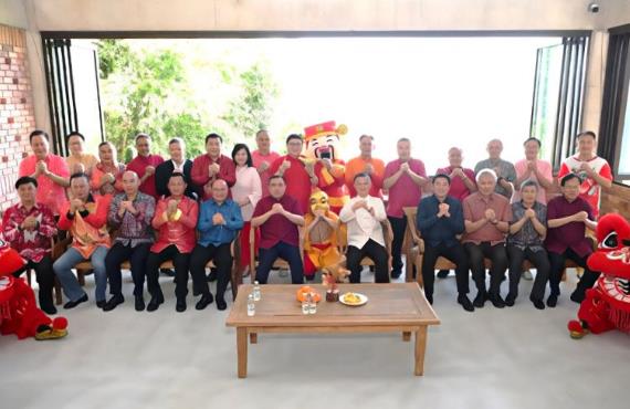 马来西亚—中国总商会新春联欢会举行