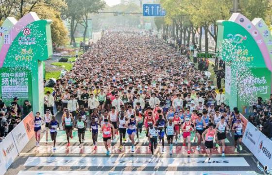 ���Ľ춫�ǰ�������ɽ�������ǹ����