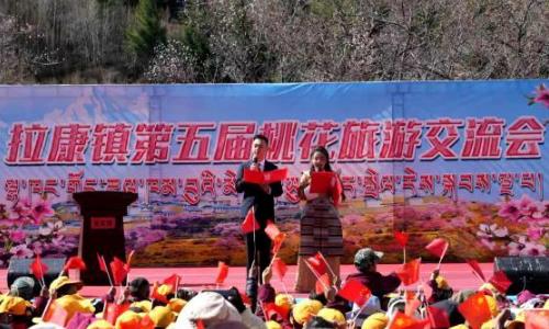 ����ɽ�������������һ����ν����ῪĻ