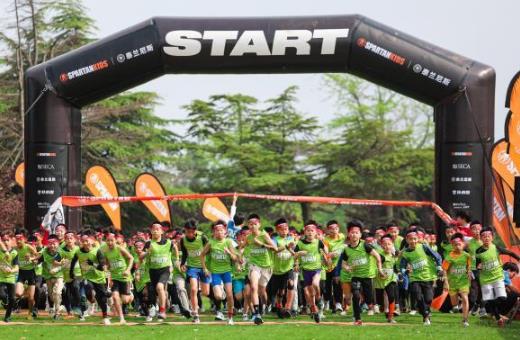 2026˹�ʹ���ʿ��ͯ���Ϻ�վ��Ļ